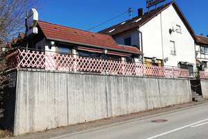 Ehemalige Gaststätte mit viel Wohnraum und Bauplatz – Ortsstrasse 9, 76891 Erlenbach bei Dahn – Vorschaubild 1
