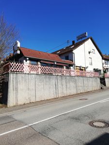 Ehemalige Gaststätte mit viel Wohnraum und Bauplatz