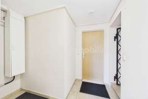Möblierte 1-Zimmer-Wohnung mit Einbauküche in Frankfurt-Schwanheim – 60529 Schwanheim, Frankfurt am Main – Vorschaubild 3