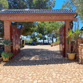 Spektakuläres 50.000 m² großes Anwesen mit Haus, nur 15 Minuten von Aguadulce Félix, Almería entfern