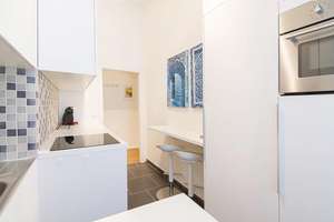 Altbau zum Verlieben: Helle 2 Zimmer mit Balkon am Mauerpark – 10437 Prenzlauer Berg, Berlin – Vorschaubild 14