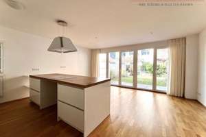Einzigartiges Stadthaus im ruhigen Innenhof – Reihenmittelhaus mit Garten  exklusiver Dachterrasse – Die vollständige Adresse der Immobilie erhältst du vom Anbieter., 90429 Bärenschanze, Nürnberg – Vorschaubild 12