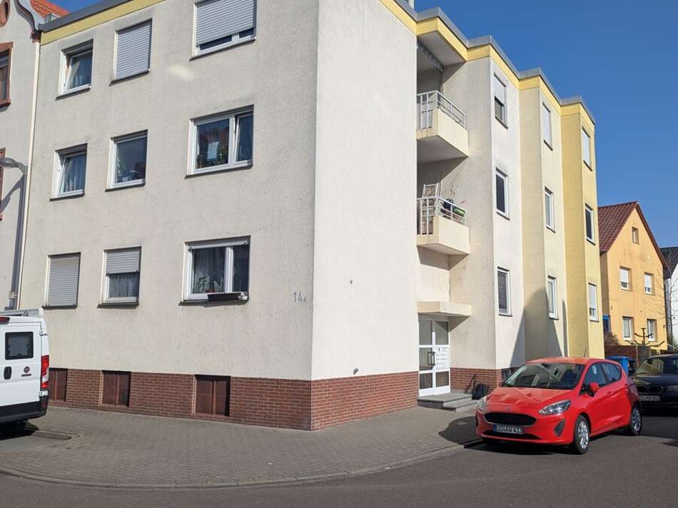 Haus vorne und Seite