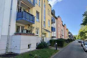 sonnige 3-Zimmer Wohnung mit Balkon und Tiefgaragenplatz SOFORT EINZIEHEN