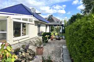 Exklusiver Walmdachbungalow mit Doppelgarage, Wintergarten u. Gaskamin in Edewecht- zentral – Ammerland (Kreis) – Vorschaubild 11