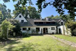 LANDHAUS IM GESCHÜTZTEN NATURPARADIES - ERWECKEN SIE ES ZU NEUEM LEBEN! – Krefeld – Vorschaubild 2
