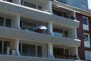 Kompaktes Apartment in Bonn: Ein Zimmer mit Balkon und Einbauküche