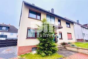 Gepflegtes Ein- bis Zweifamilienhaus + Garage, Terrasse und Balkon auf großem Grundstück – Die vollständige Adresse der Immobilie erhältst du vom Anbieter., 34479 Breuna – Vorschaubild 1