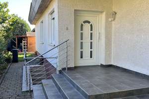 Familienfreundliches 7-Zi.-Haus (220m²) mit moderner Wärmepumpe & PV in Eddersheim