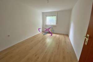 Frisch renovierte 2,5-Zimmer mit Terrasse und Garagenstellplatz direkt an der Steinlach – Die vollständige Adresse der Immobilie erhältst du vom Anbieter., 72072 Südstadt, Tübingen – Vorschaubild 8