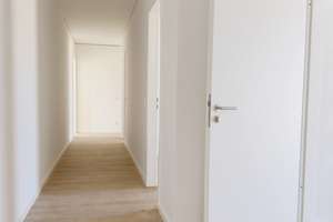 Neubau-Gebiet Hannover Kronsrode: Einbauküche, gr. Balkon, Fußbodenheizng, 2 Bäder ,Lift, TG, Keller – Kattenbrookstrift 74, 30539 Bemerode, Hannover – Vorschaubild 11
