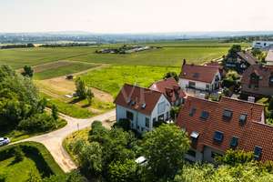 Stilvoll saniertes Einfamilienhaus – Ruhe, Komfort und Fernblick vereint – Die vollständige Adresse der Immobilie erhältst du vom Anbieter., 99090 Salomonsborn, Erfurt – Vorschaubild 3