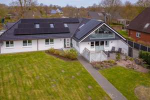 Exklusives Einfamilienhaus in Nordseenähe auf rund 300 m² Wohnfläche mit Traumgrundstück – Die vollständige Adresse der Immobilie erhältst du vom Anbieter., 25872 Ostenfeld (Husum) – Vorschaubild 2