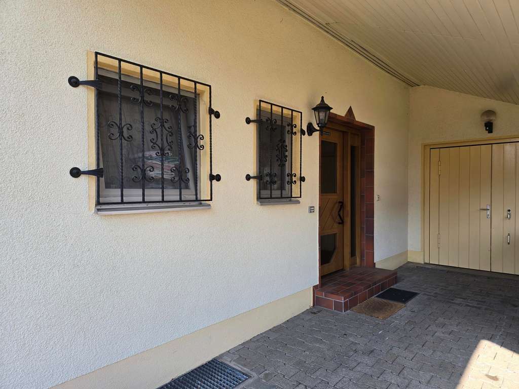 Immobilie in Freiberg am Neckar - Attraktives 1-2 Familienhaus in ruhiger Lage - Bezugsfrei Sommer 2026! - Bild 3