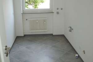Helle 3-Zimmer-Maisonette-Whg mit Terrasse in Bestlage Forstenried, U-Bahn 2 Min., von privat – Leonistraße 4, 81476 Forstenried, München – Vorschaubild 10