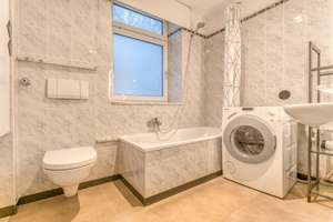 Altbaucharme trifft zentrale Lage: Lichtdurchflutete 2-Zimmer-Wohnung in Haidhausen – Die vollständige Adresse der Immobilie erhältst du vom Anbieter., 81667 Haidhausen Süd, München – Vorschaubild 13