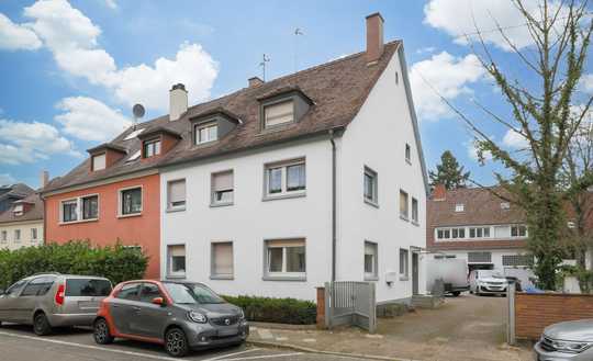 Gepflegtes Mehrfamilienhaus mit 4 Einheiten – Vollvermietet und attraktiv gelegen