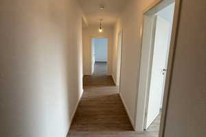 3-Zimmer-Wohnung mit Balkon in Wuppertal-Oberbarmen (Erstbezug nach Sanierung) – Brändströmstraße 4, 42275 Wuppertal – Vorschaubild 13