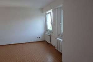 1-ZIMMER-WOHNUNG mit KÜCHE ohne Balkon mit Auzug – Goldschmiedeschulstrasse 6, 75173 Südweststadt, Pforzheim – Vorschaubild 4