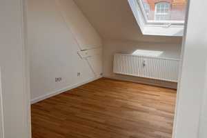 Schöne 4-Zimmer-DG-Wohnung in Krefeld – Melanchthonstraße 61, 47805 Dießem/Lehmheide, Krefeld – Vorschaubild 16