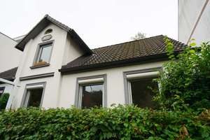 Doppelhaushälfte mitten in Niendorf – Die vollständige Adresse der Immobilie erhältst du vom Anbieter., 22459 Niendorf, Hamburg – Vorschaubild 2
