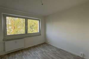 Moderne 3-Raumwohnung mit Einbauküche und großer Loggia – Paul-Bertz-Straße 199, 9120 Helbersdorf, Chemnitz – Vorschaubild 7