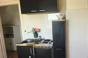 Kleine DG Wohnung (3.OG) in Essen Rüttenscheid teilmöbliert mit kleiner Single Küche. – Eleonorastraße 27, 45136 Rüttenscheid, Essen – Vorschaubild 8