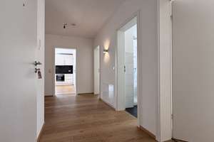 Lebendig wohnen: 3-Zimmer-Wohnung mit Terrasse und Garten in Schwandorf – Die vollständige Adresse der Immobilie erhältst du vom Anbieter., 92421 Schwandorf – Vorschaubild 18