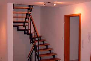 Gepflegte 7-Zimmer-Doppelhaushälfte mit EBK in Nürtingen – Saalfelder Straße 14, 72622 Esslingen (Kreis) – Vorschaubild 10