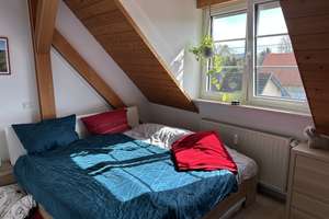 Schöne, helle und renovierte Dachgeschosswohnung mit drei Zimmern in Bingen - Gaulsheim – Die vollständige Adresse der Immobilie erhältst du vom Anbieter., 55411 Bingen am Rhein – Vorschaubild 1