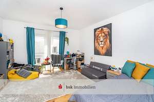 Design trifft Komfort: Stilvolle Doppelhaushälfte mit Pool – Die vollständige Adresse der Immobilie erhältst du vom Anbieter., 12209 Lichterfelde, Berlin – Vorschaubild 10