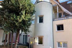 Charmantes Zweifamilienhaus in Schorndorf-Weiler – Die vollständige Adresse der Immobilie erhältst du vom Anbieter., 73614 Schorndorf – Vorschaubild 1