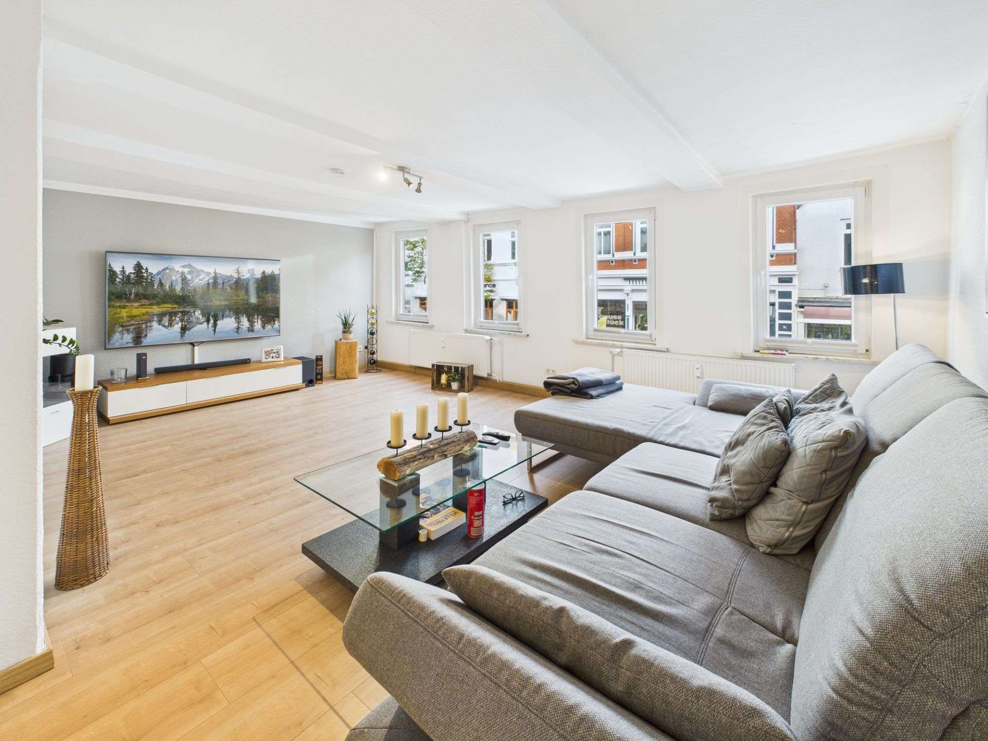 Immobilie in Bad Salzuflen - Einziehen & Altbaucharme genießen oder vermieten & Faktor ca. 13 sichern! - Bild 5