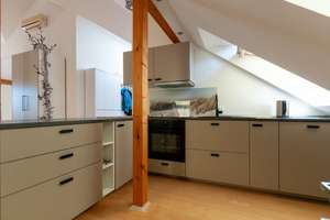 Striesen - liebevoll sanierte Atelier-Wohnung in ruhiger Lage mit Dachterrasse – Jacobistraße 6, 1309 Striesen-Ost, Dresden – Vorschaubild 9