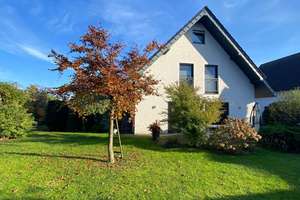 ** Traumhaftes Einfamilienhaus mit Wintergarten und idyllischem Garten! ** – Die vollständige Adresse der Immobilie erhältst du vom Anbieter., 46419 Isselburg – Vorschaubild 2