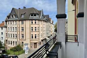 Familienfreundliche 4-Zimmer-Wohnung mit Balkon