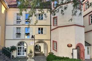Baujahr 1990 - Einzigartiges Einfamilienhaus in ruhiger innerstädtischer Lage – Die vollständige Adresse der Immobilie erhältst du vom Anbieter., 97421 Innenstadt, Schweinfurt – Vorschaubild 1