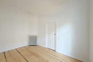 - Prachtvolle Stuckdecken - Stilvolle 3-Zimmer Altbauwohnung mit hohen Decken – Am Dobben 70, 28203 Ostertor, Bremen – Vorschaubild 18