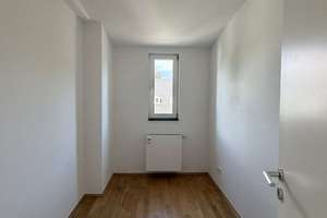 Helle Dachgeschosswohnung mit weitläufigem Grünblick in Köln-Marienburg – 50968 Marienburg, Köln – Vorschaubild 6