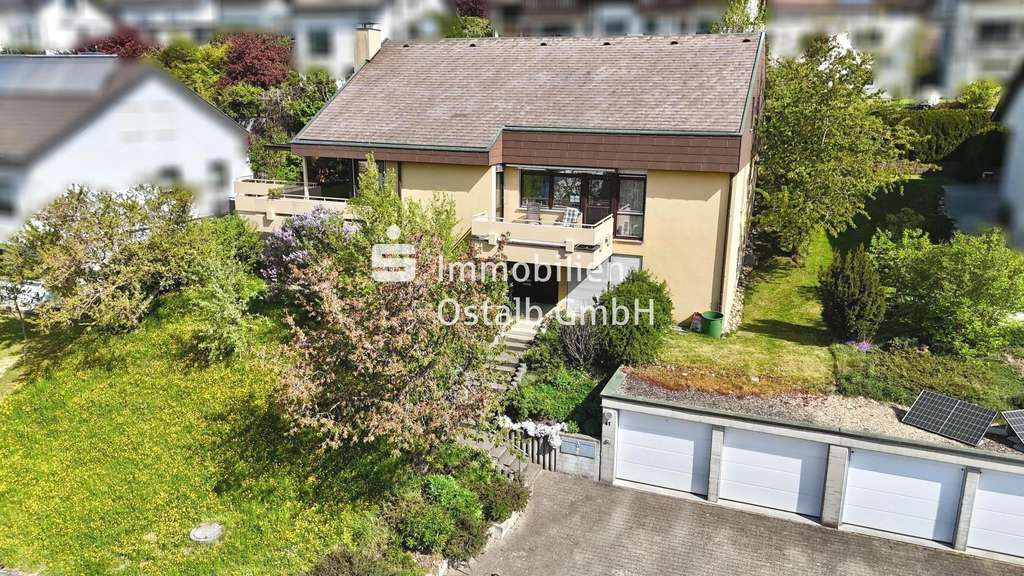 Immobilie in Waldstetten - Charmantes Einfamilienhaus mit Einliegerwohnung in ruhiger Lage von Waldstetten! - Bild 0
