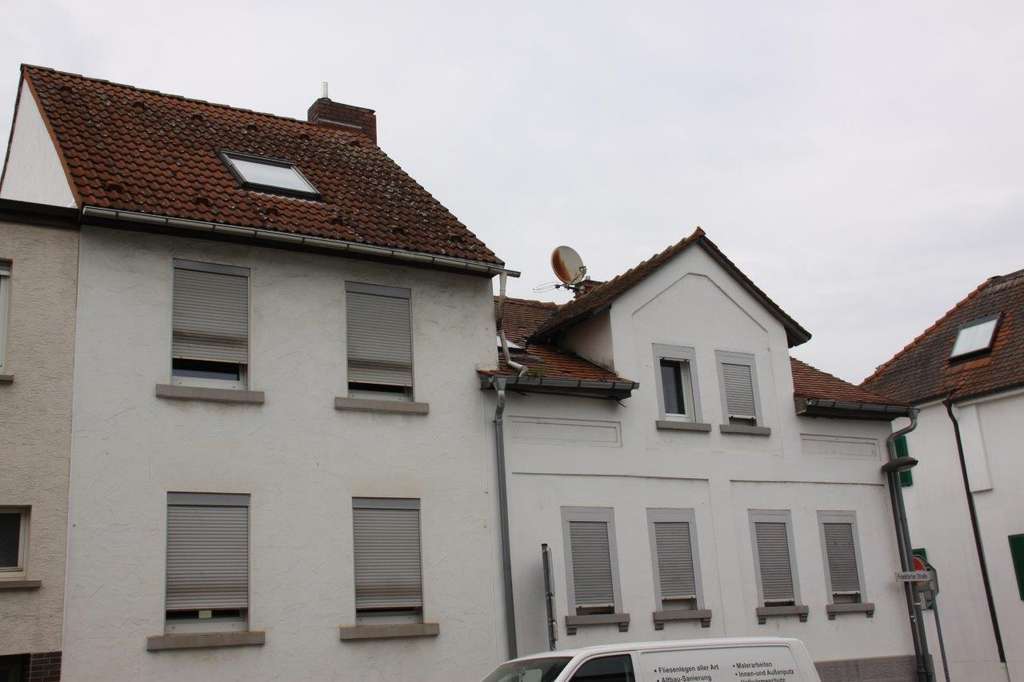 Immobilie in Heusenstamm - Schnäppchen in 1A-Lage von Heusenstamm – mit Wintergarten - Bild 0