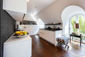 Luxuriöses 4-Zimmer Maisonette-Penthouse am Herzogpark mit weitläufiger Dachterrasse, zwei Balkonen. – Die vollständige Adresse der Immobilie erhältst du vom Anbieter., 81925 Herzogpark, München – Vorschaubild 11