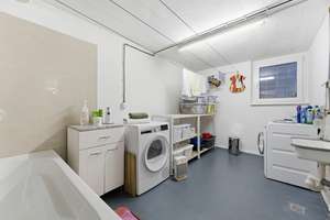 Property thumbnail 36