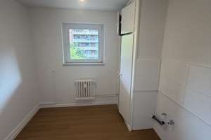 2 Zimmer zum 30.04.2026 gek Mietintressent vorhanden. – Wellingdorfer Str. 1, 24148 Ellerbek, Kiel – Vorschaubild 4