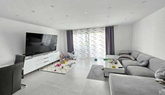 Bild von PROVISIONSFREI ** mit Panoramablick & viel Platz für Familien!!