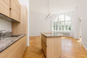 Joli Coeur- Helle Altbauwohnung mit moderner Ausstattung & Stellplatz in ruhigem Denkmal-Ensemble – Die vollständige Adresse der Immobilie erhältst du vom Anbieter., 14059 Charlottenburg, Berlin – Vorschaubild 6