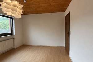 Wohnen mit Hausgefühl – großzügige 173 m² über zwei Ebenen mit Terrasse & Balkon – Die vollständige Adresse der Immobilie erhältst du vom Anbieter., 54673 Neuerburg – Vorschaubild 19