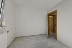 Einfamilienhaus und Praxisgebäude mit ca. 250 m² Wohn-und Nutzfläche in Neustadt a. d. Weinstraß – Die vollständige Adresse der Immobilie erhältst du vom Anbieter., 67435 Lachen-Speyerdorf, Neustadt an der Weinstraße – Vorschaubild 6