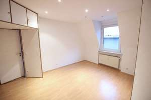 Wohnen in Bestlage – Stilvolle 4-Zimmer-Wohnung in Sachsenhausen