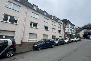 Schöne Dachgeschosswohnung mit alleinigem Nutzungsrecht am gesamten Dachboden